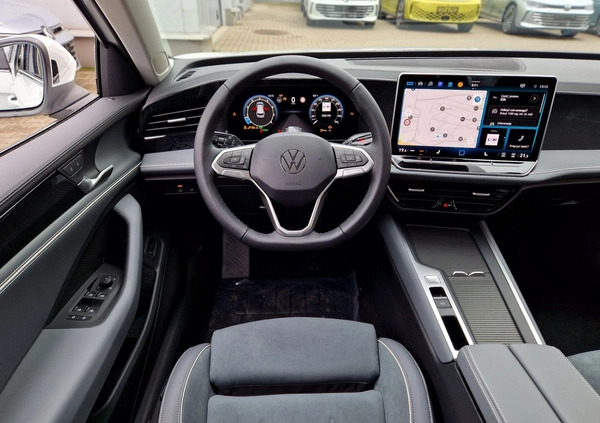 Volkswagen Passat cena 178200 przebieg: 1, rok produkcji 2024 z Warszawa małe 436
